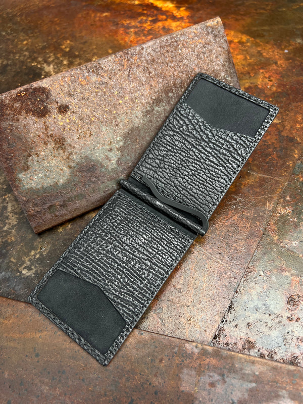 H I X . F L I P . S H A R K . B L A C K .