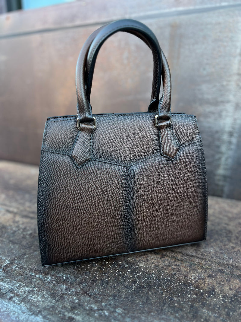 H I X . M E G H A N .