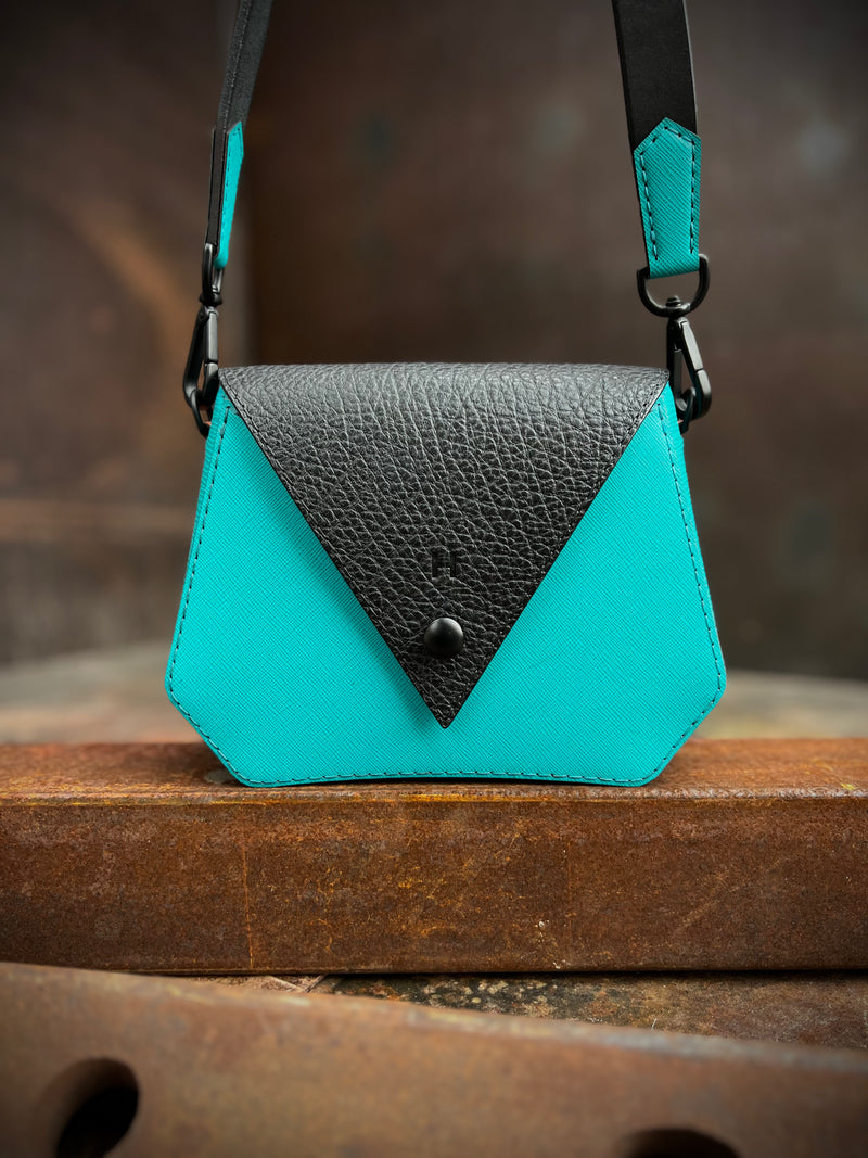 H I X . M I N I . T U R Q U O I S E .